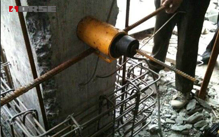 Drawing test of epoxy anchoring adhesive Drawing test of epoxy anchoring adhesive