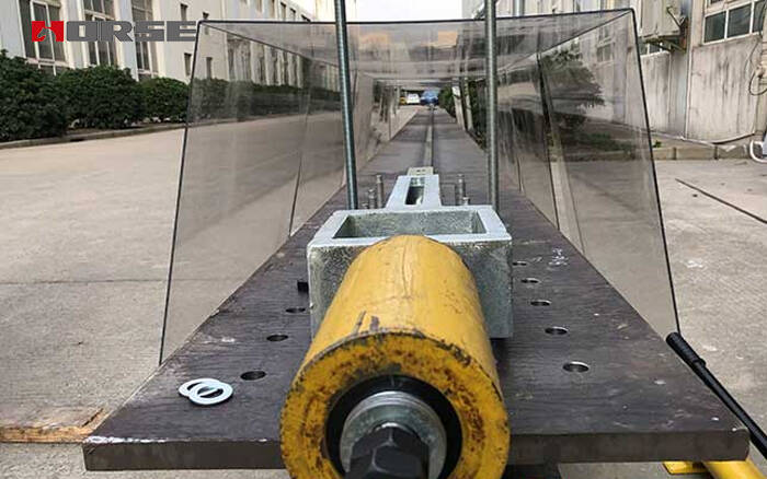 Prestressed CFRP laminate system Prestressed CFRP laminate system