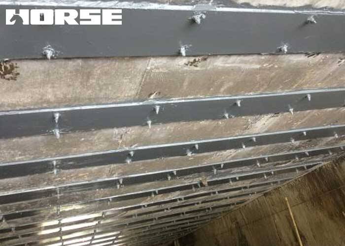 Reinforced Concrete Bridge with Steel Plate Reinforced Concrete Bridge with Steel Plate