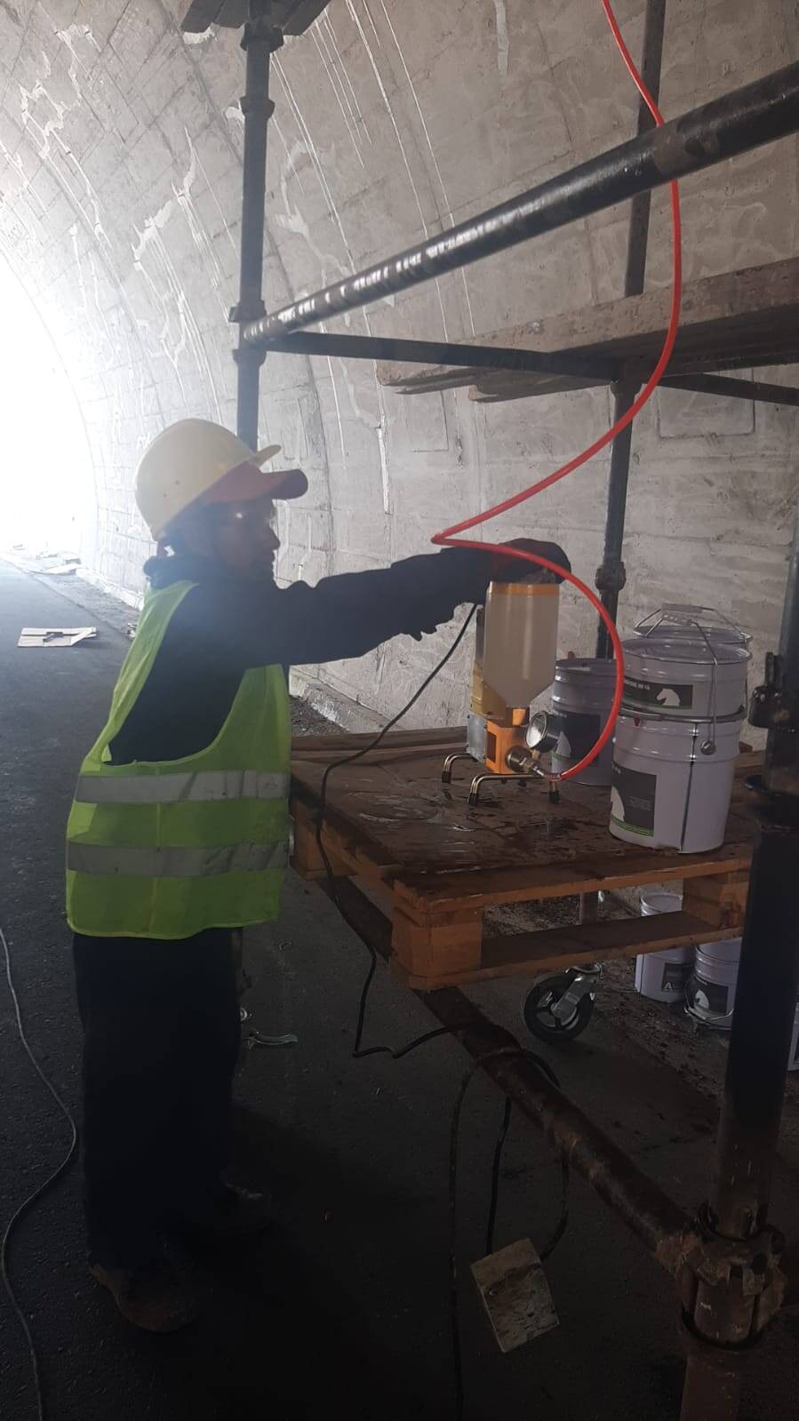 Tunnel Repair & Restoration, Tunnel Crack Repair, Crack Epoxy Injection Tunnel Repair & Restoration, Tunnel Crack Repair, Crack Epoxy Injection